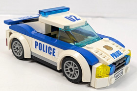 Lego City #60138 "High Speed Chase" 2017 Retired with Manuals and Original Box