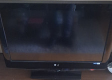 LG 32LH3010 LCD Fernseher 32 Zoll 1080p DVB-T HDMI SCART Schwarz 2010