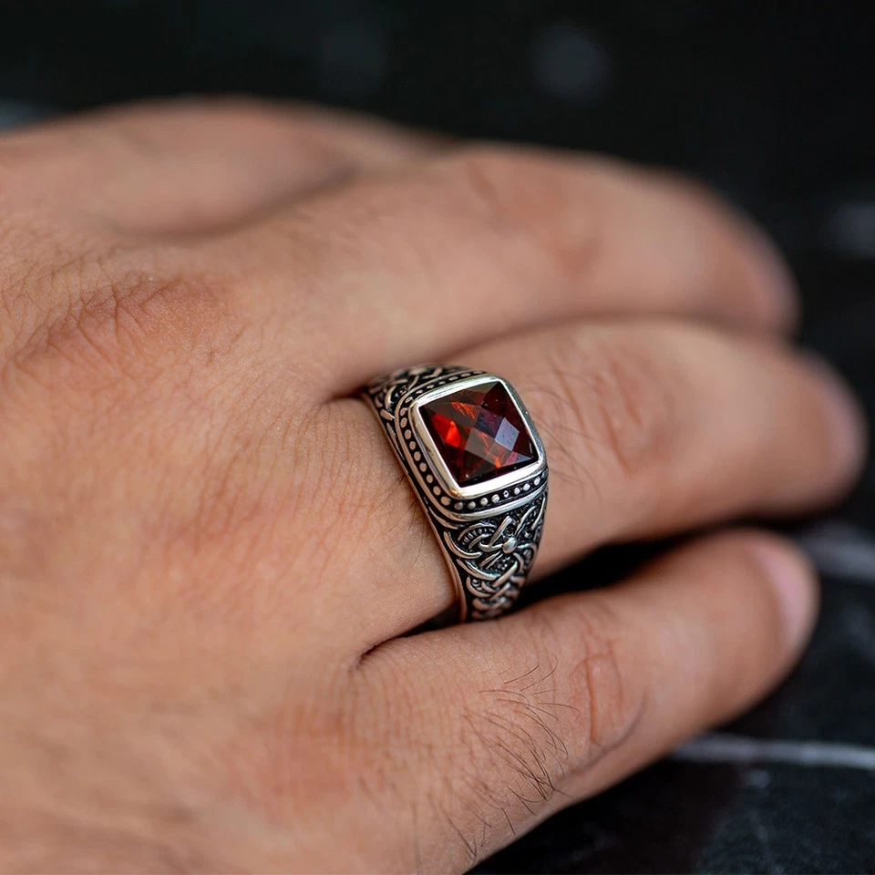 Anel masculino de prata esterlina 925 gravado à mão com pedra preciosa vermelha granada - Imagem 2 de 4