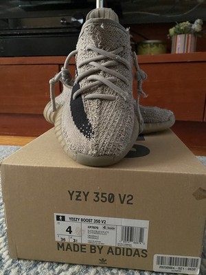 adidas Yeezy Boost 350 V2 Size 4