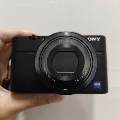 Sony Cyber-Shot DSC-RX100 20.2MP Compact Digital Camera 2.9x
