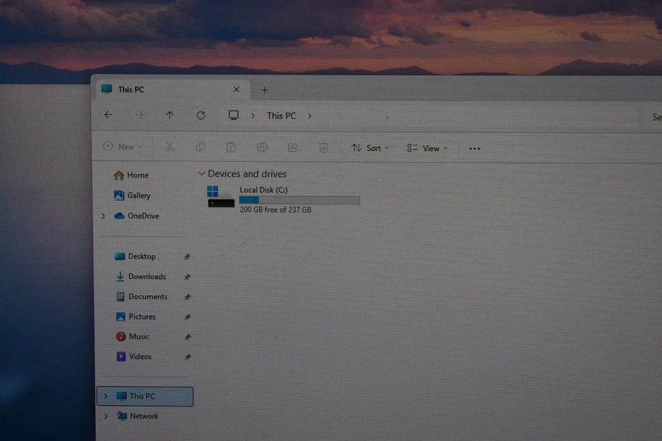 HP Z240 Intel Quad Xeon E3-1240v5 16GB RAM 256GB SSD Windows 11 Pro NVidia K620 - Image 4 of 4