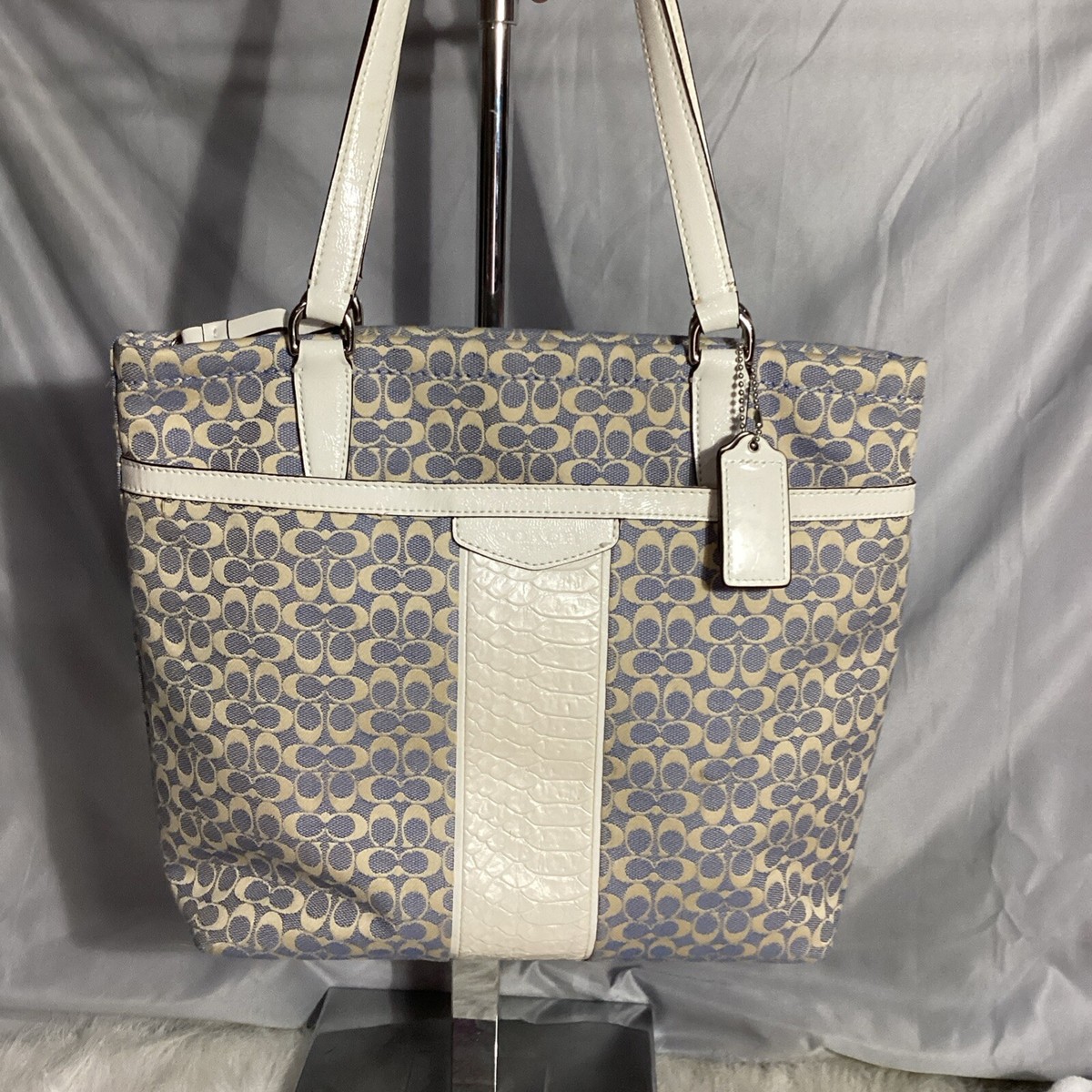 coach バッグ Amazing Coach F28927 Signature Stripe Blue Jacquard White