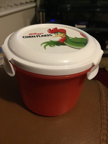 Kellogg's cornflakes Plastic Travel Cereal tub With spoon UNUSED