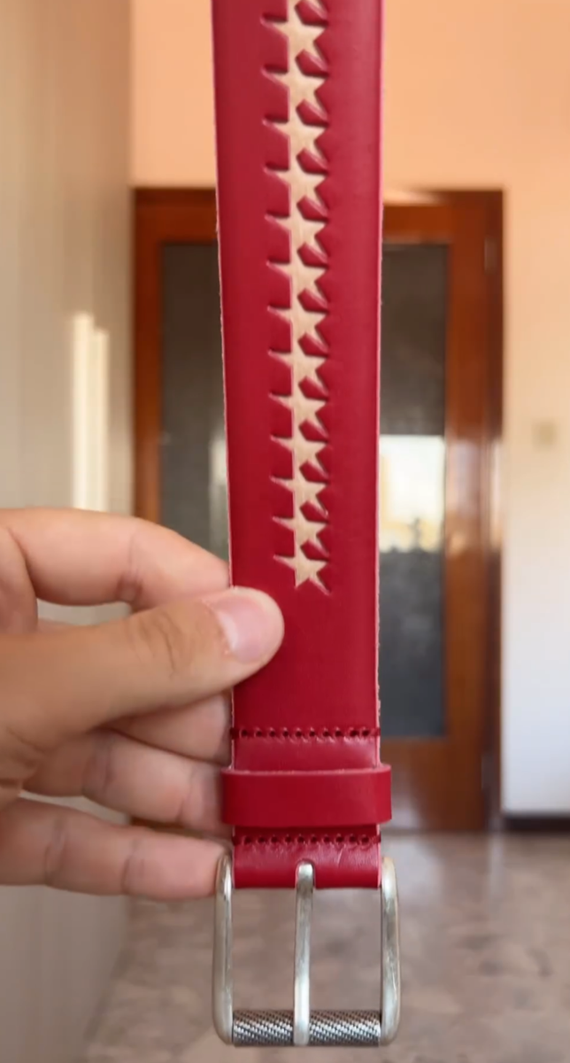 Zara Star Leather Belt X Twojeys Limited Edition Red Size Zara Star Leather Belt X Twojeys Limited Edition Red Size
