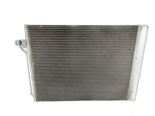 Kondensator Klimakühler AC für BMW F10 523i 10-13 6805452 6453-6805452 9219843