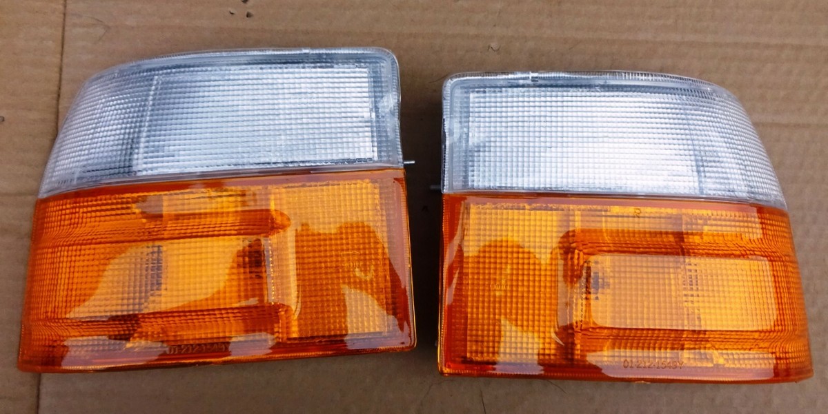 TOYOTA HIACE RZH 112 KZH 113 MODEL 1989 96 VAN CORNER LIGHTS