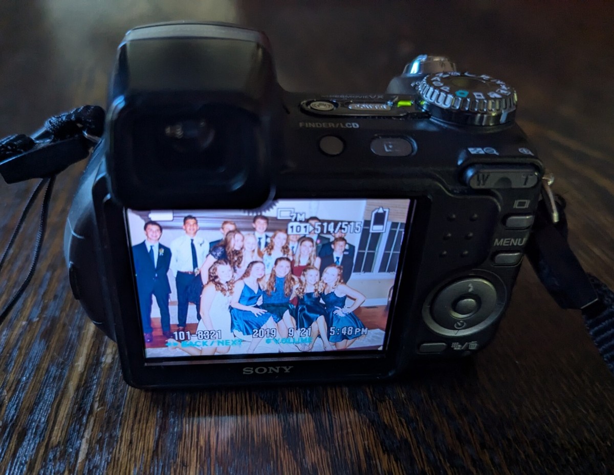 カール・ツァイスのレンズ搭載 ソニー　サイバーショット　DSC-H5 Sony Cyber-shot H5 Review: Digital Photography Review