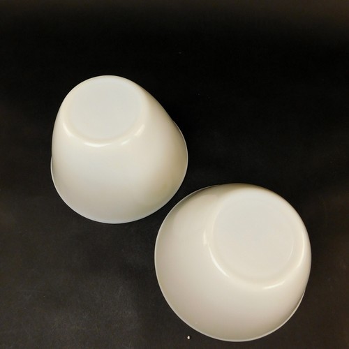Vtg FIRE KING Oven Ware Lot 2 White Milk Glass Mixing Bowls 7"Diameter 5!/2" Ht - Picture 7 of 8