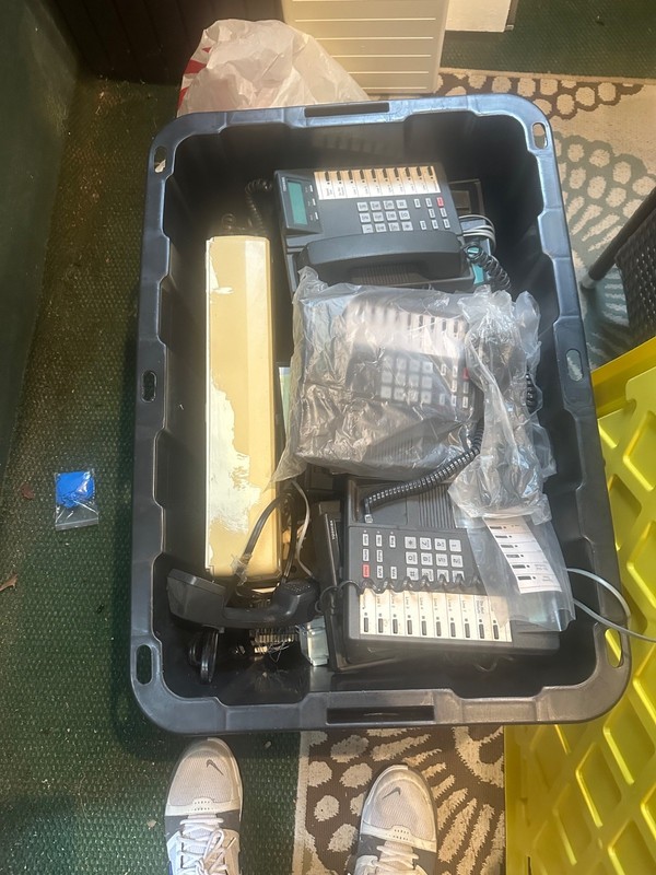 Toshiba strata dk 401 plus 10 phones DKT Series 10-Line Speaker Phone Desk Phone