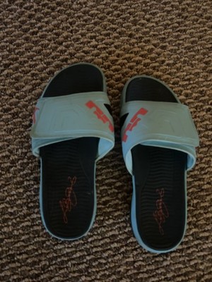 Nike Air Lebron Slide 3 Elite. Light blue/nightshade