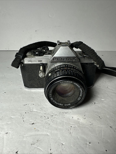 Pentax ME Super SLR Film Camera Kit w/ 50mm Lens (1) - Picture 1 of 4