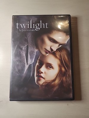 Twilight Widescreen DVD 2008 Bilingual Version Includes The 3 - 9x13 Posters