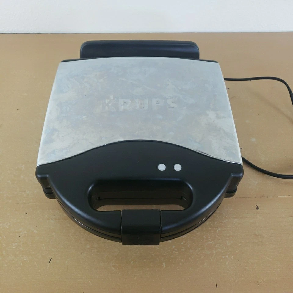 KRUPS Type 654 Belgian 4-slice Waffle Maker Nonstick Chrome CLEAN Tested