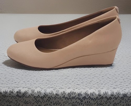 CLARKS Women's Vendra Bloom Dusty Pink Snake Print Leather Wedge Pumps Size 9M