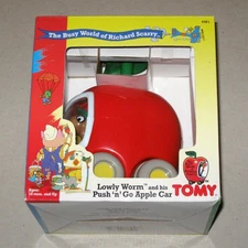 NIB Lowly Worm and his Push ‘n’ Go Apple Car Richard Scarry Busytown 1995 Tomy