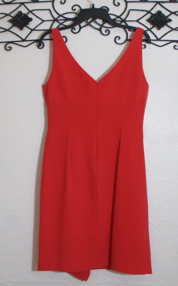 Vestido para mujer BCBG Maxazria talla 6 sin mangas rojo baya cuello en V Foto 2 de 4