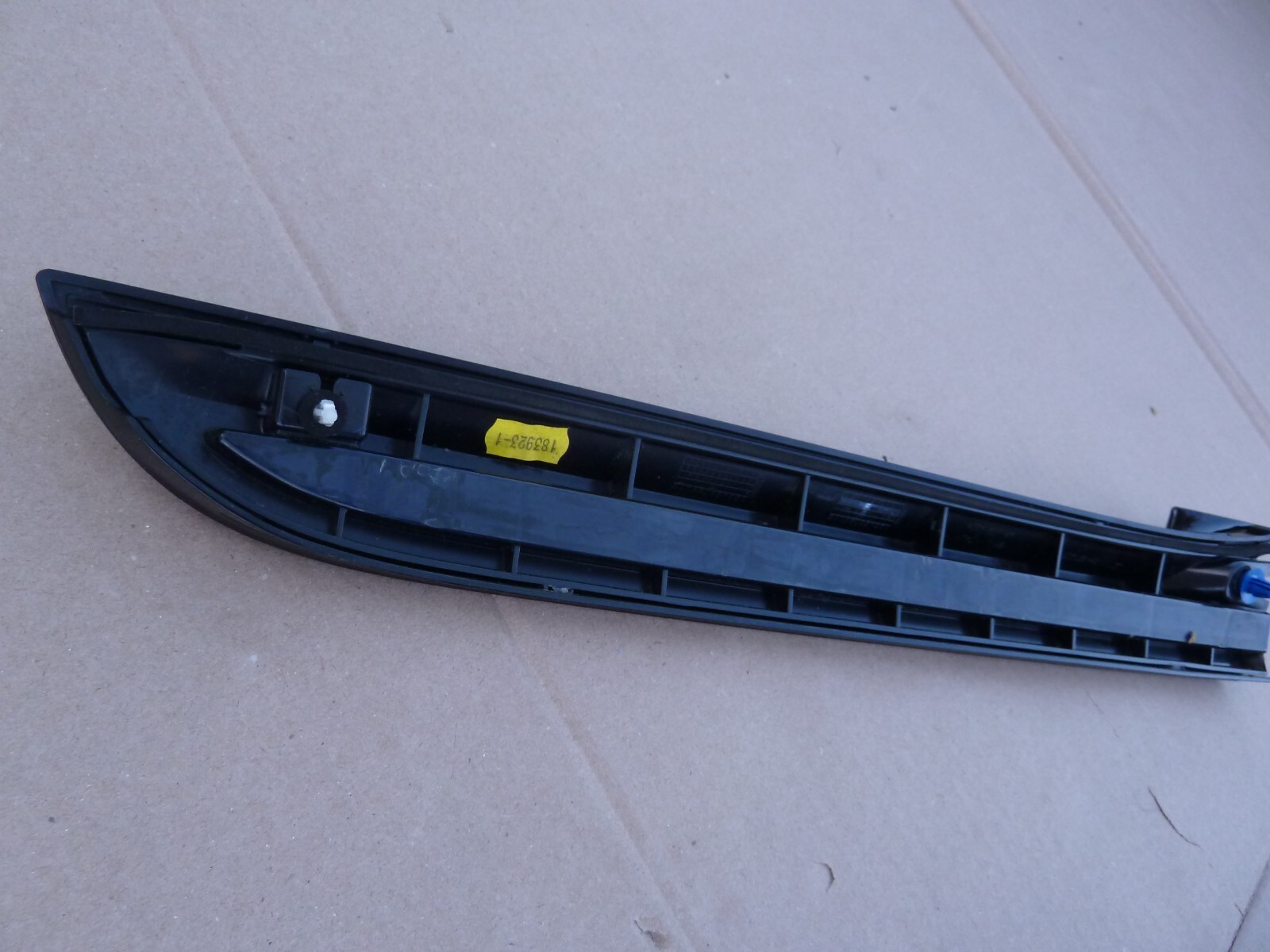 BENTLEY Bentayga Drivers Side Left Rear Back Glass Edge Molding Trim Garnish