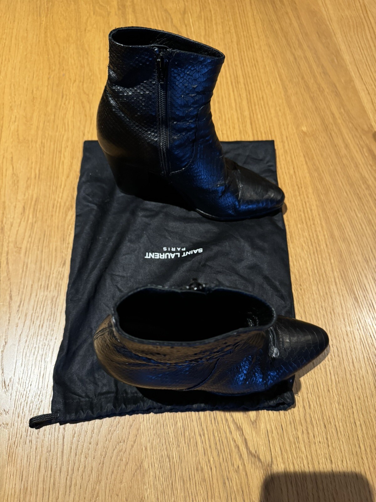 Stivaletti neri Yves Saint Laurent