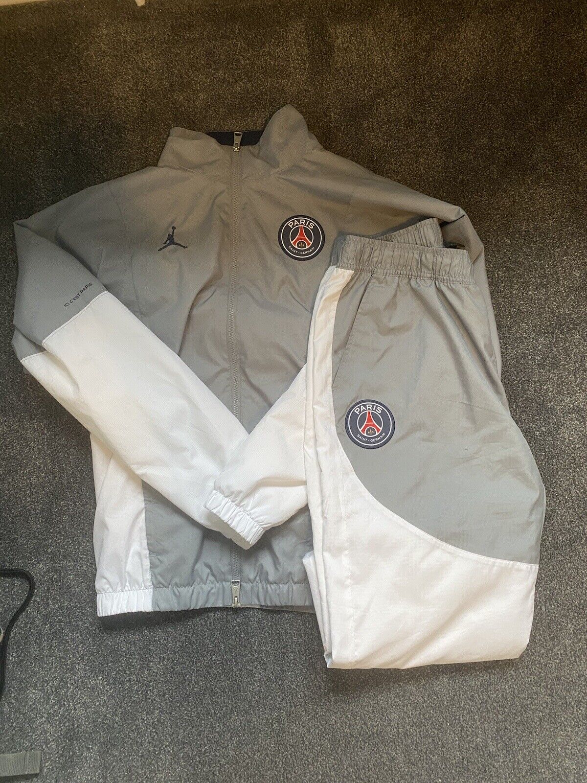 Picture 1 of 4