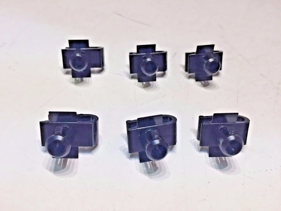 Juego de 6 clips de sujeción de rejilla de malla AMG para parachoques delanteros OEM MERCEDES 0029885181 Foto 4 de 4