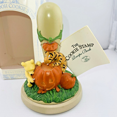 Disney Scaredy Pooh Tigger Halloween Pumpkin Cookie Stamp Vtg Brown Bag Art