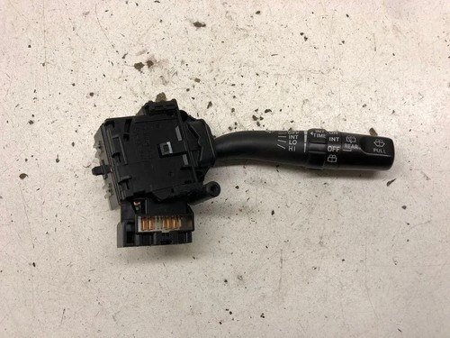 TOYOTA COROLLA Verso ZER, ZZE12, R1 Wischergriff 8465205150 2.00 30585309