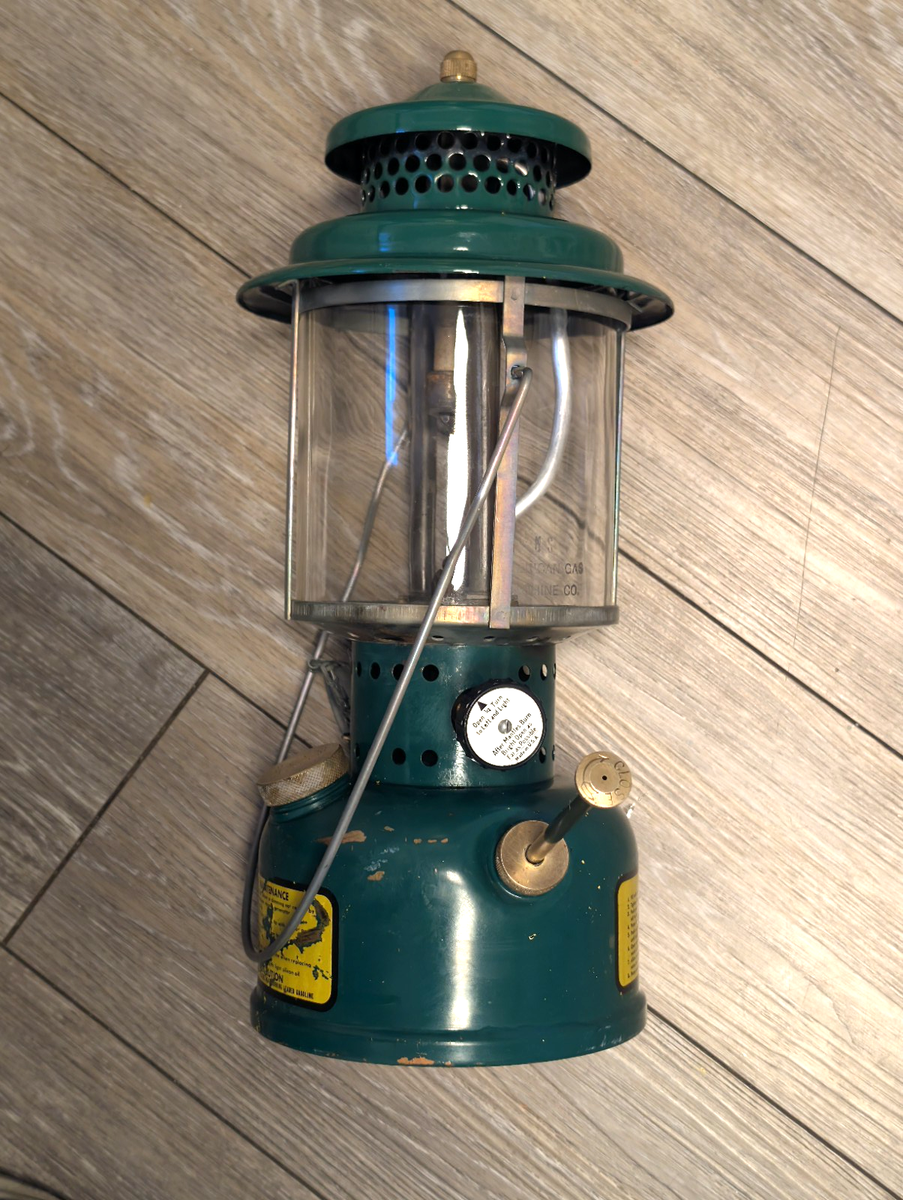 Excellent Vintage 1952 American Gas Machine Military Green Coleman