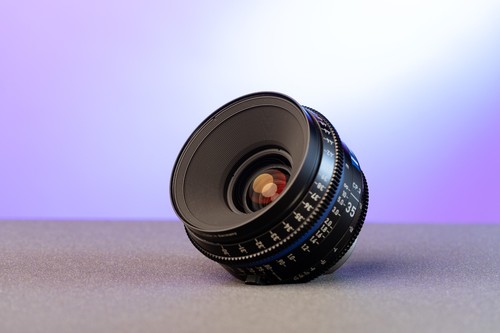 Zeiss CP.3 21mm T2.9, 35mm T2.1, 85mm T2.1 PL Cine-lenses (Meter) in Peli 1535 - Picture 10 of 19