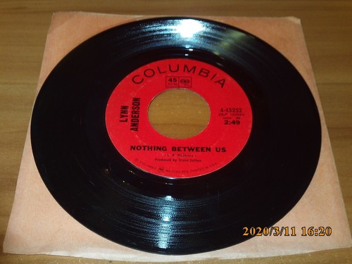 Rose Garden/Nothing Between Us By Lynn Anderson (Vinyl 45 Rpm 1970 Columbia) - Picture 2 of 3