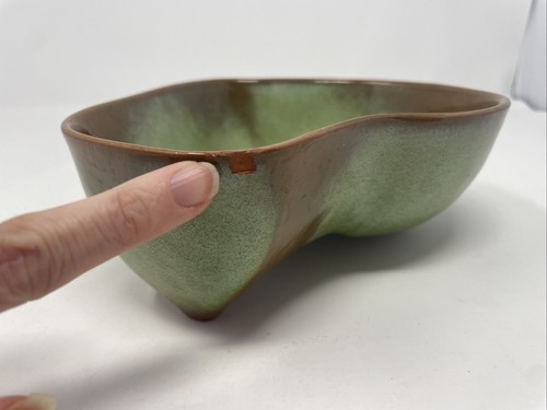 Vtg Frankoma Pottery Plainsman Prairie Green 3-Foot 7" Abstract Veg Dish 4N CHIP - Picture 4 of 6