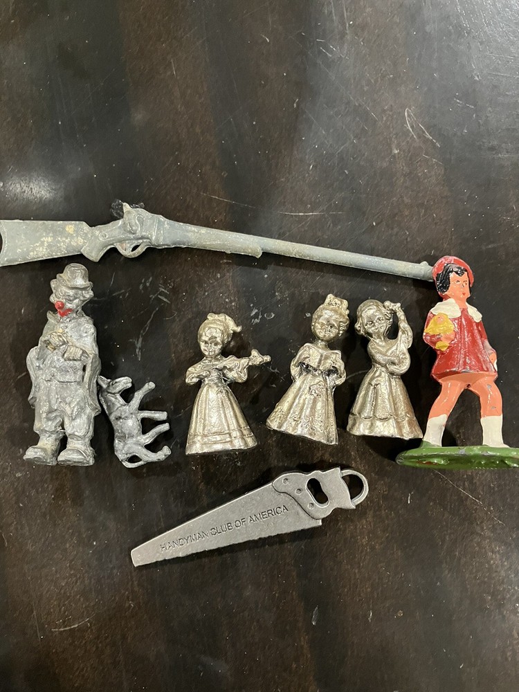 Miniature Lot Of Pewter And Metal Figurines  8 Pieces.