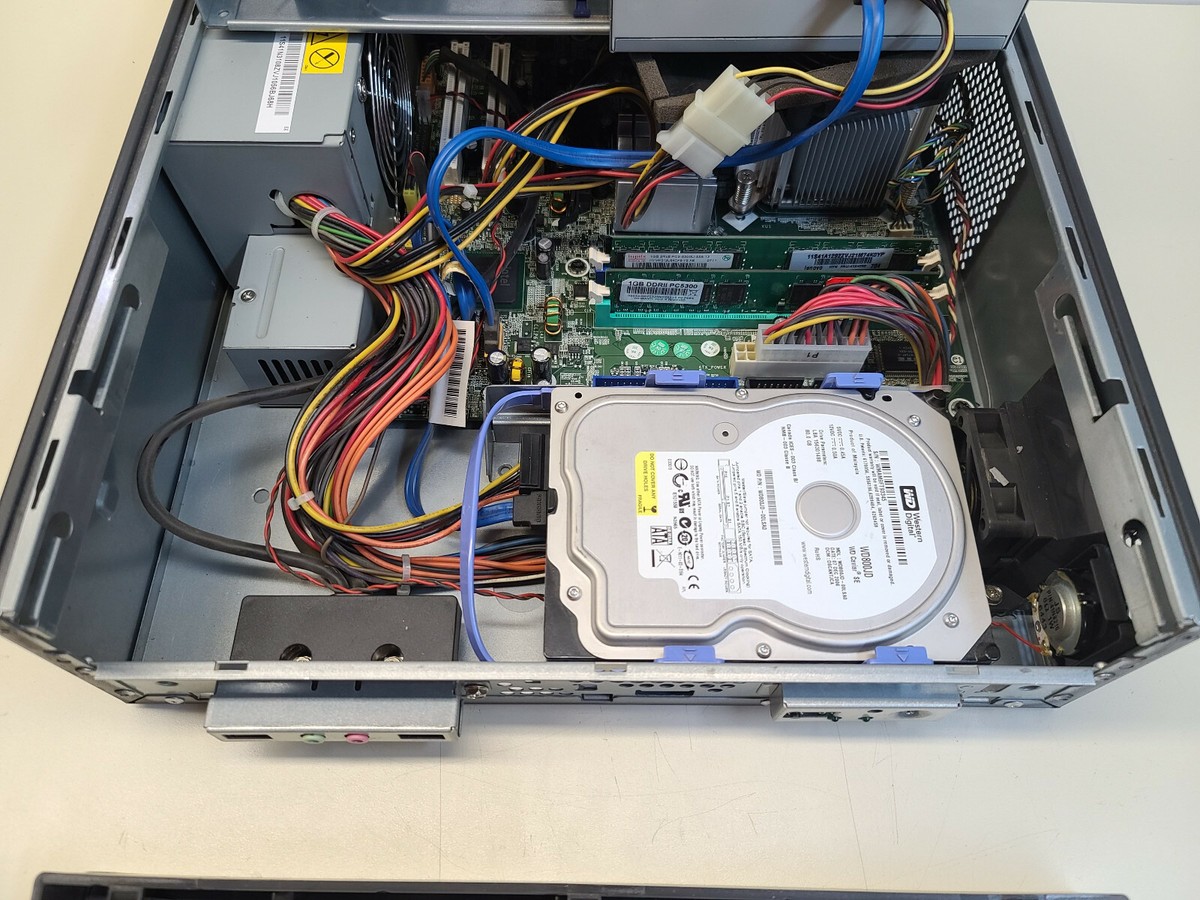 IBM ThinkCentre M55e 9632-J2F + Pentium D 945 + 2GB + 80GB Windows