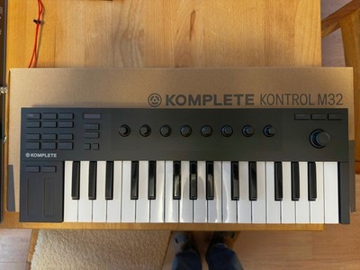 Native Instruments Komplete Kontrol M32 | Gebraucht   Top Zustand - OVP