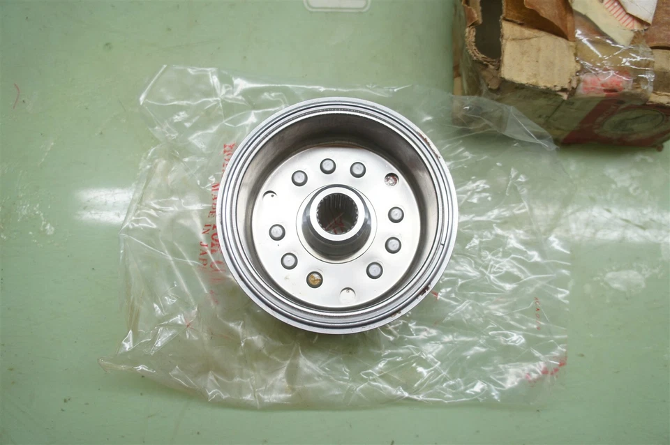 Rotor de volante Honda Goldwing GL1100 GL 1100 31110-MB9-003 NOS *2361 Foto 2 de 4