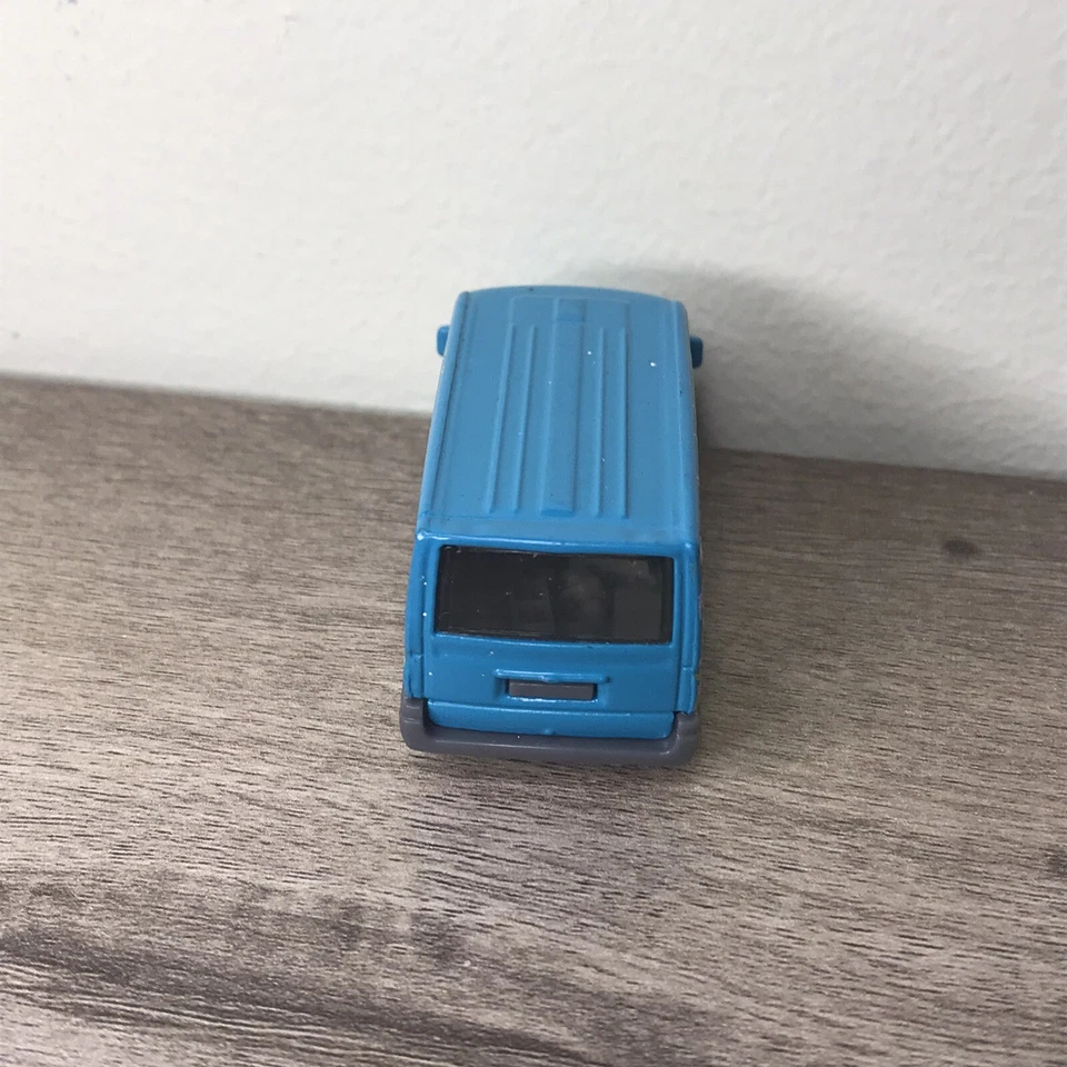 Matchbox Sponge Bob Square Pants Ford Transit 1/64 - Image 4 of 4