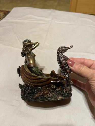Sea World Figurine Fantasy Mythology Mermaid W/ Seahorse 4.5"L X 6"H - Picture 4 of 7