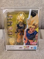 SH Figuarts Dragon Ball Z Super Saiyan Son Goku - FIGHTER OF RAGE + Acrylic Case