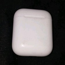Apple AirPods Wireless Bluetooth In-Ear Earbuds White with Charging Case