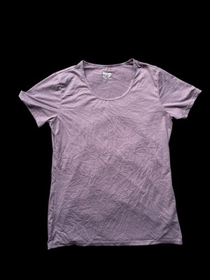  Purple cotton t-shirt with a relaxed fit 