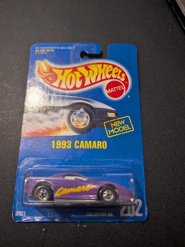 Hot Wheels 1993 Hot Wheels 93 Camaro #202 viola nuova su cartoncino blu nuovo modello