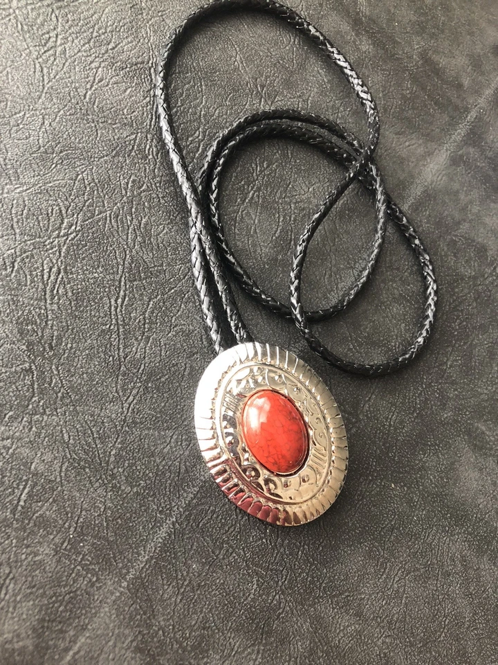 Hermosa corbata bolo para hombre Foto 2 de 2