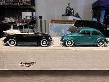Sólido 1/18 scale 1949 VW Beetle Cabriolet & 1949 VW Coccinelle Beetle diecast 