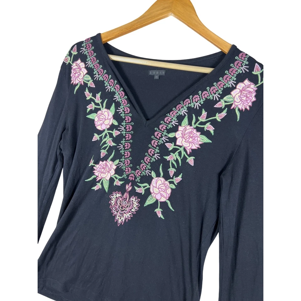 Blusa Top BOHO Lapislázuli Negra Floral Bordada Cuello en V Manga Larga Campana Mediana M Foto 2 de 4