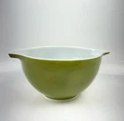 Vintage PYREX 443 Cinderella Mixing Bowl Verde Green Avocado 2 1/2 Qt