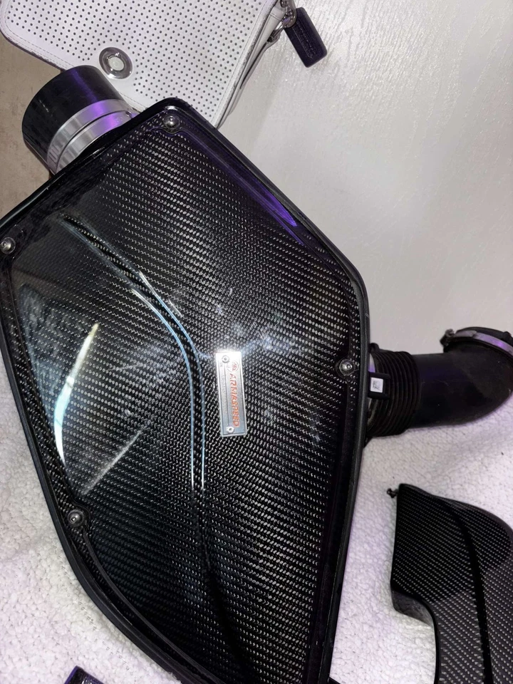 Воздухозаборник холодного воздуха Armaspeed Hyper Flow из углеродного волокна BMW 04-08 E9x 323i/325i/330i - Изображение 2 из 4