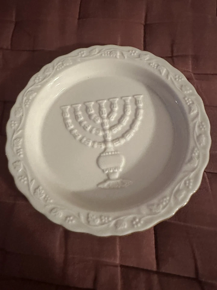Plato Lennox Menorá adornado en oro Hannukah plato judío Foto 2 de 4