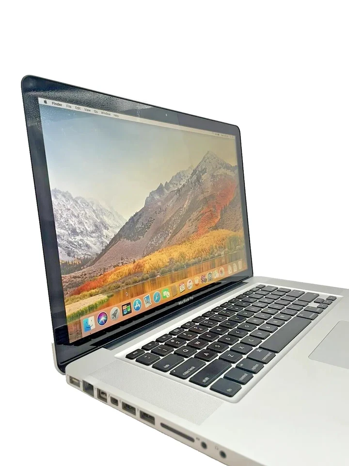 Laptop Apple MacBook Pro 15 / Quad Core i7 / 16GB RAM 1TB SSD / MacOS Foto 3 de 4