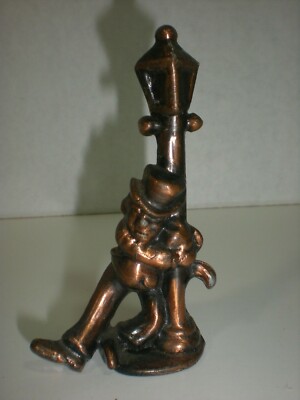 Vtg Cast metal Copper Bronze John Wright Drunk Lamp Post Bottle Opener Figurine