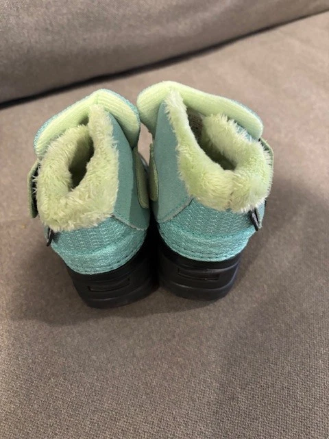 Botas The Northface para niños pequeños talla 5 Alpenglow II color coral amanecer Foto 3 de 4